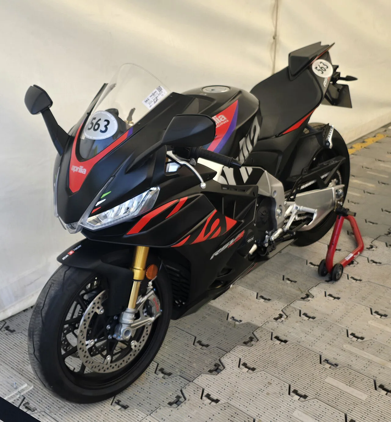 Aprilia RSV4