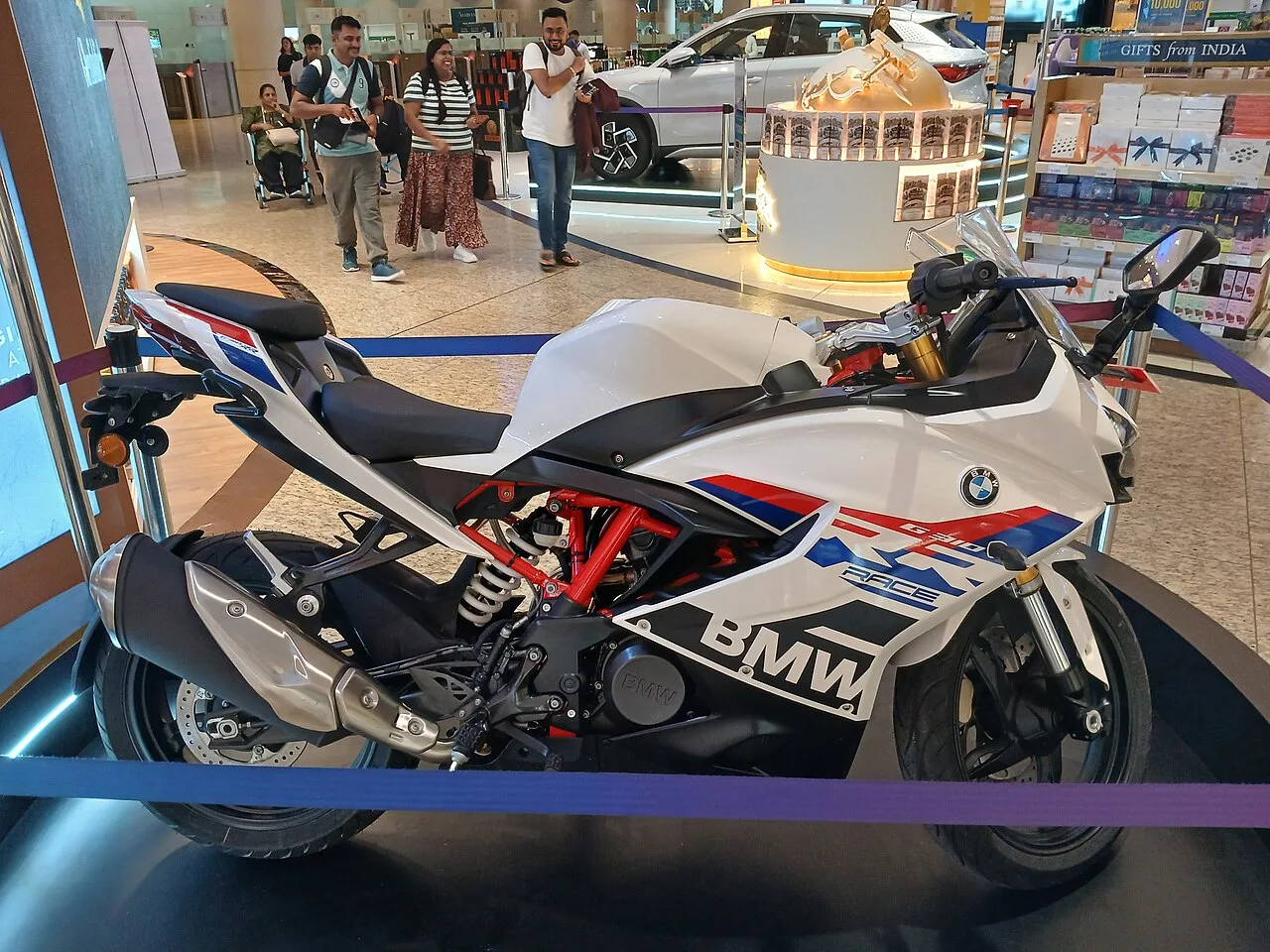 BMW G 310 R