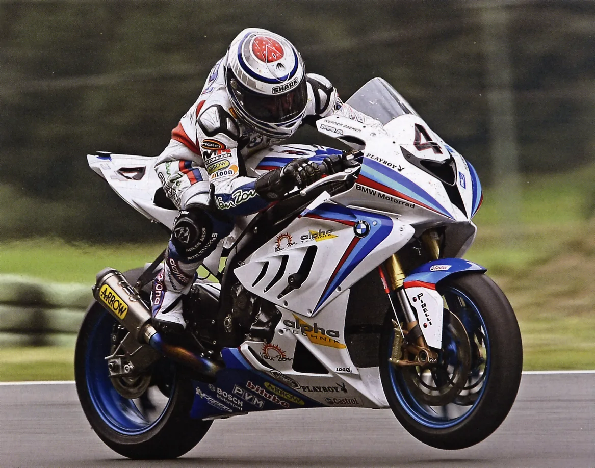 BMW M 1000 RR