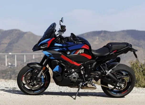 BMW M 1000 XR