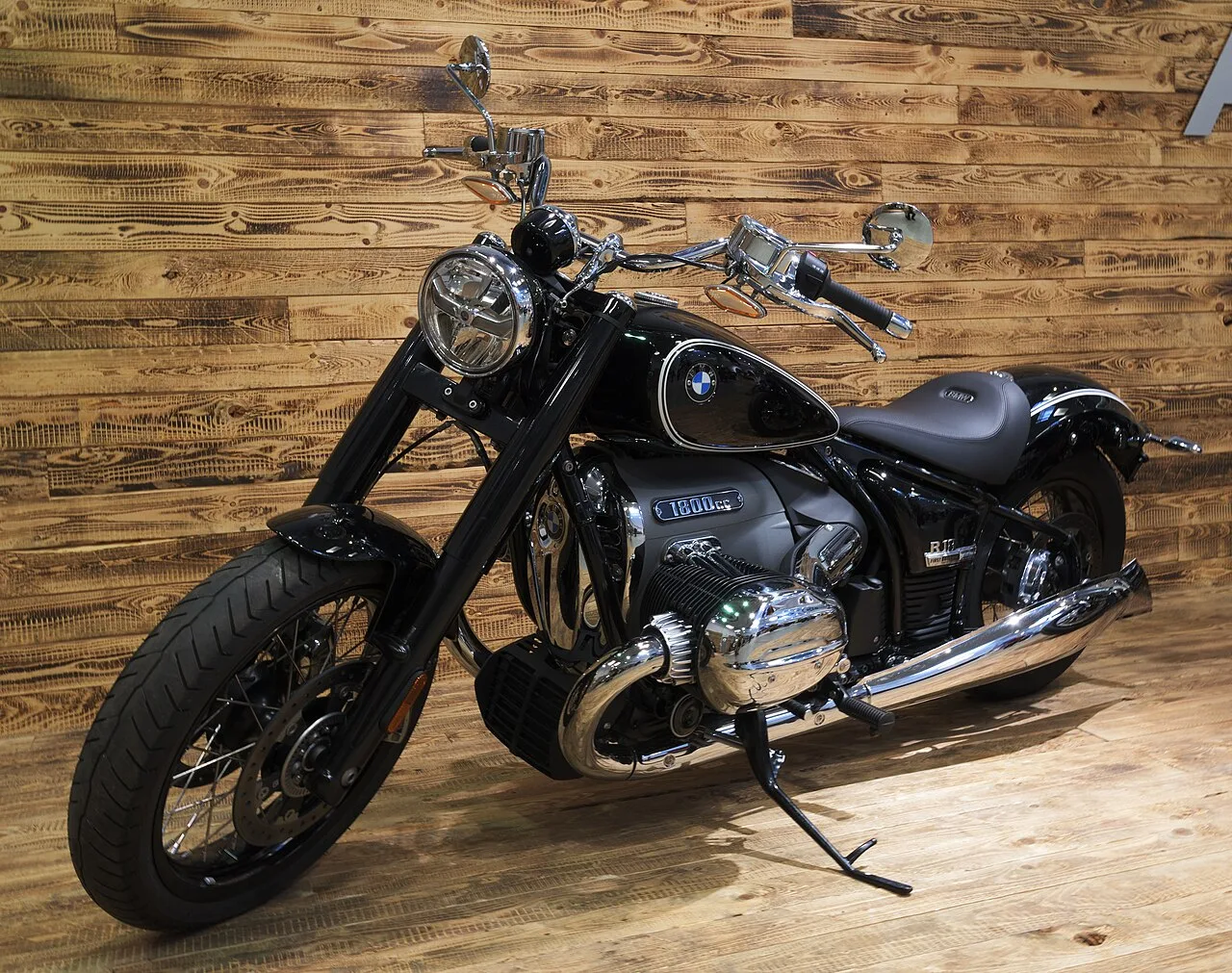 BMW R 18