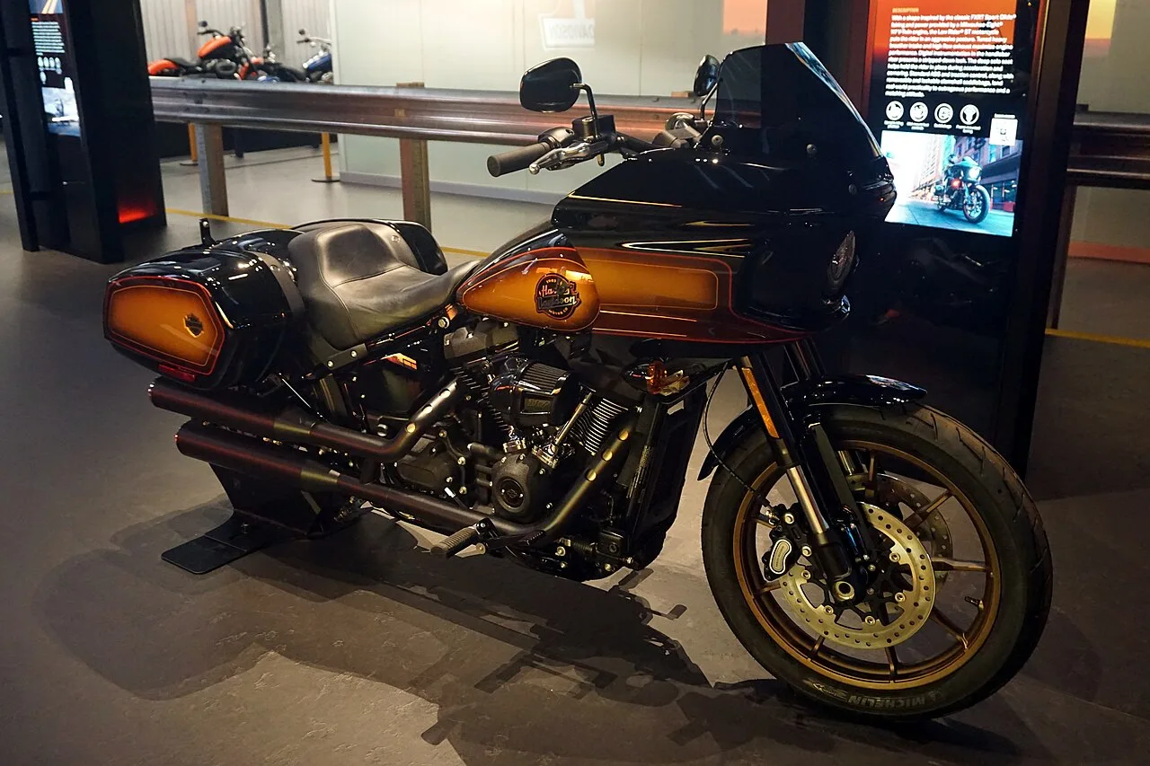 Harley-Davidson Low Rider ST