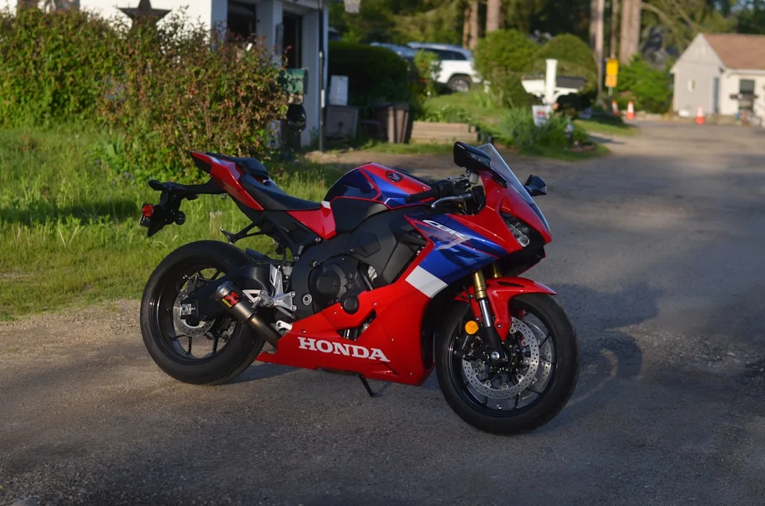Honda CBR1000 (2004–2005)