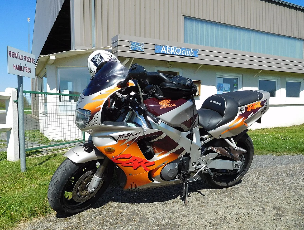 Honda CBR900RR