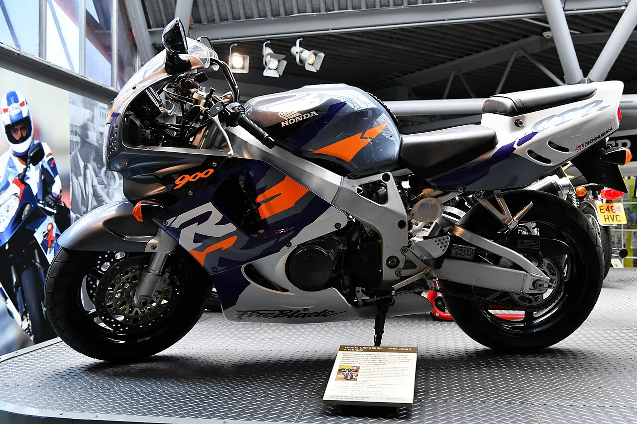 Honda CBR900RR