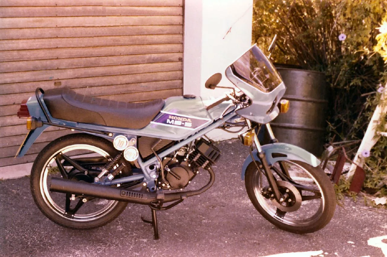 Honda MB5 Европейская версия Honda MB50 (1979-1981/1988)