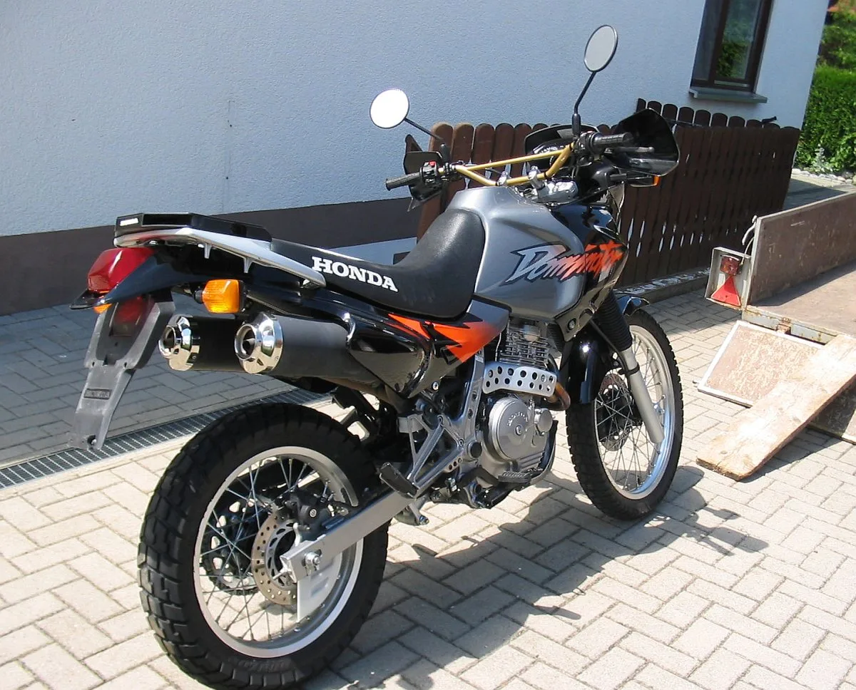 Honda NX650 RD08 1995-1996 (переходная серия, Италия)