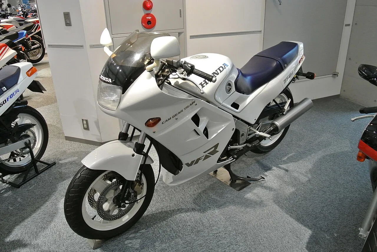 Honda VFR750F