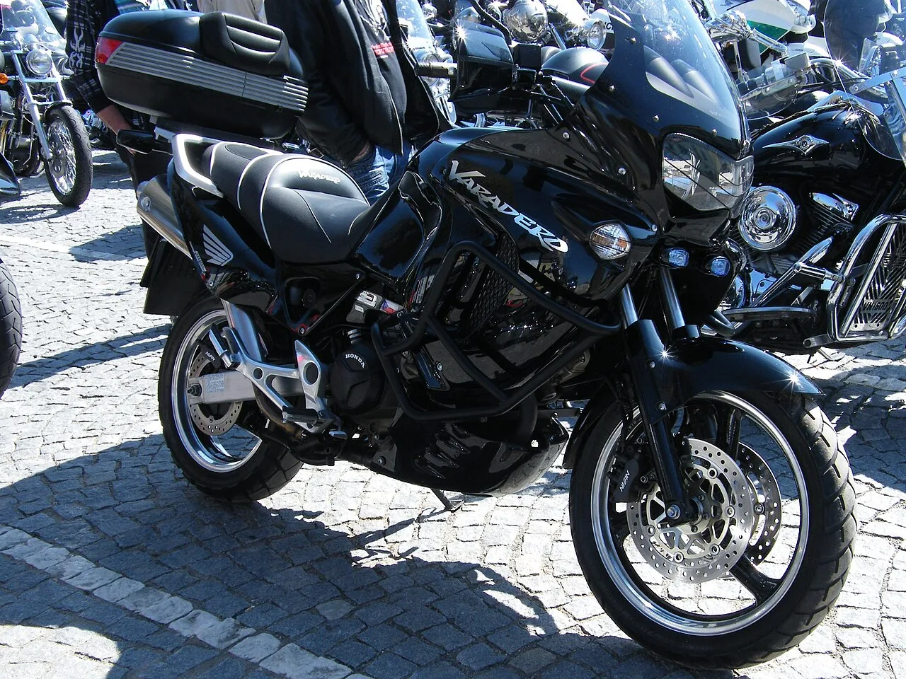 Honda XL1000V (2003–2006)