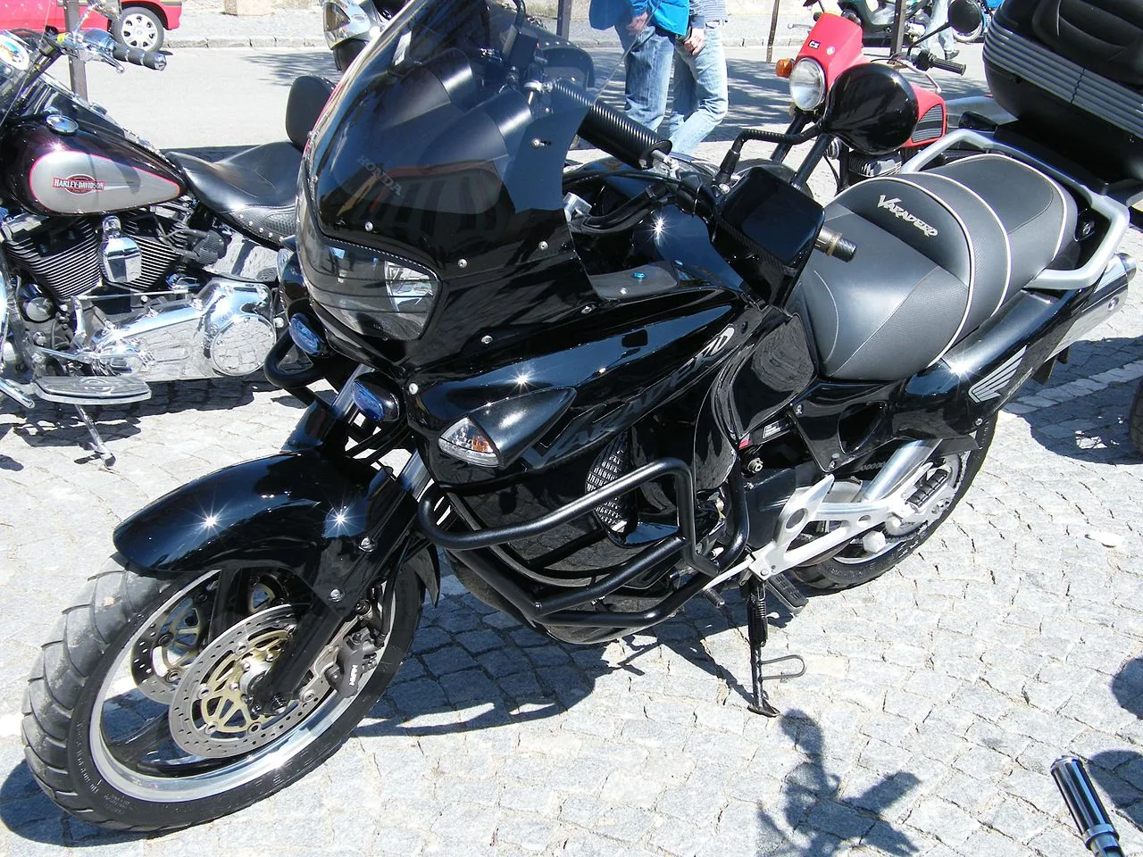 Honda XL1000V 2003-2006 (Второе поколение)