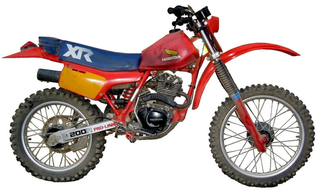 Honda XR200 XR200 / XR200R (1980-1983) - Twin Shock и первый Pro-Link
