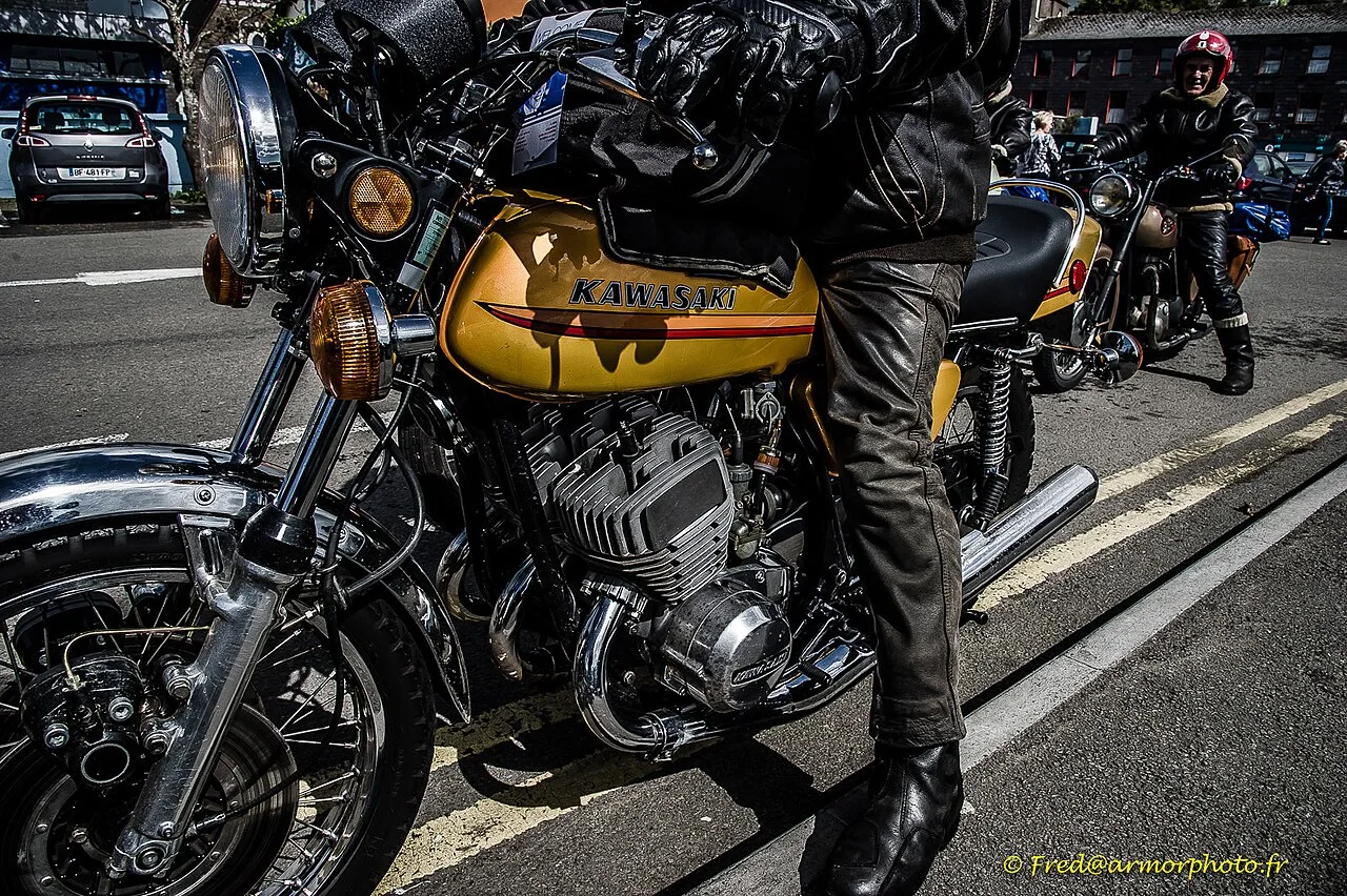 Kawasaki KH250 (1979)
