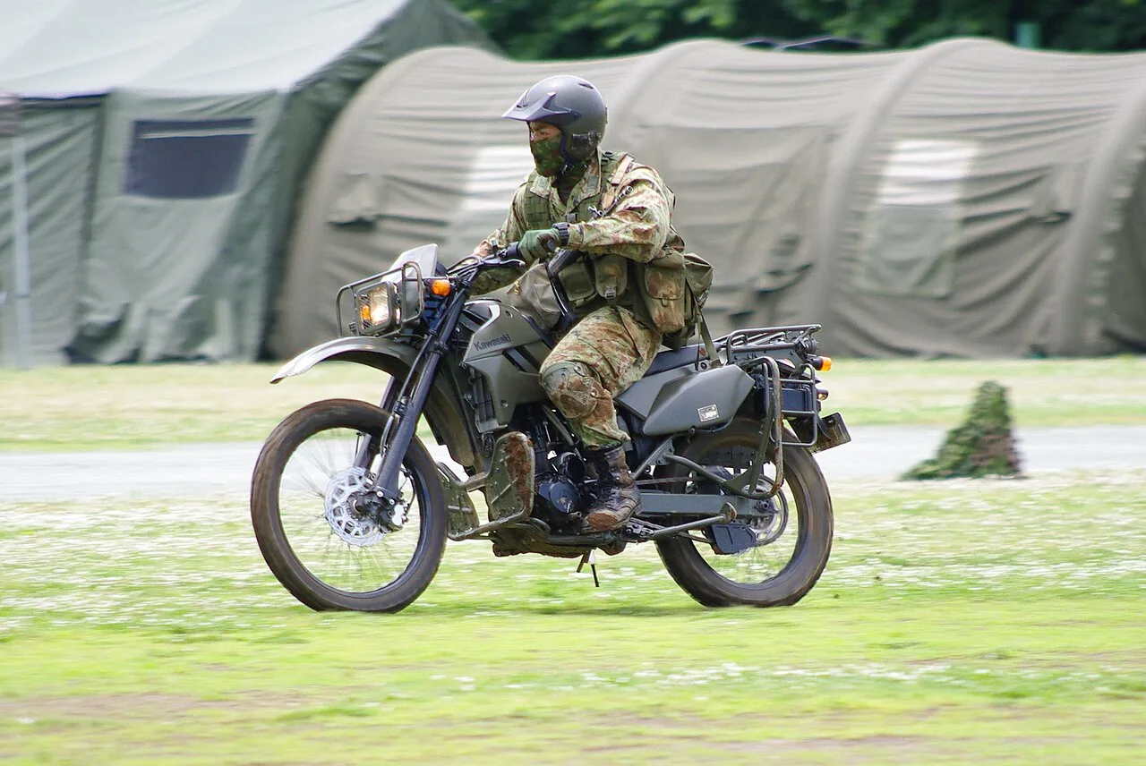 Kawasaki KLX250 KLX250-D/E/F/G (1993-1997) - второе поколение