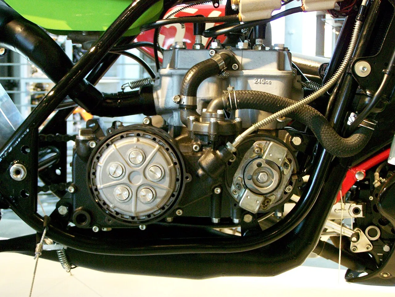 Kawasaki KR250 KR250A1 (1984)