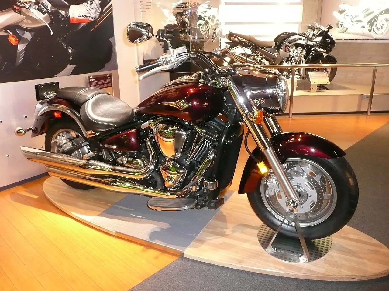Kawasaki VN2000 (2004–2005)