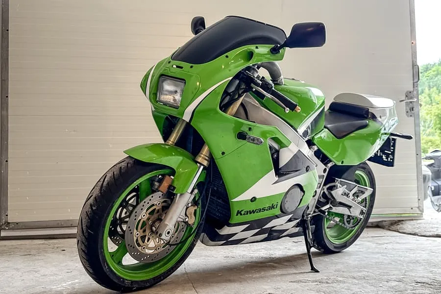 Kawasaki ZX400