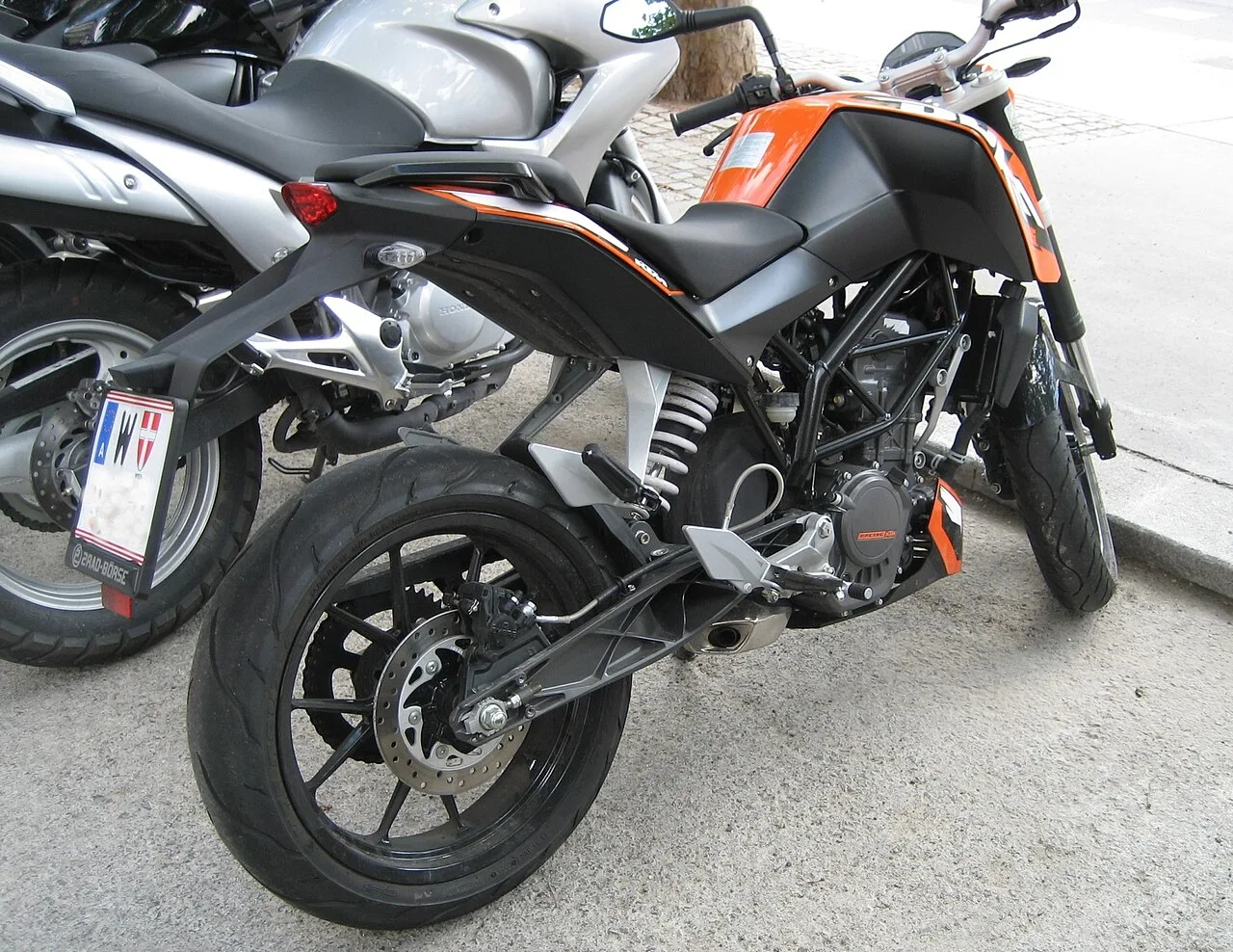 KTM 125