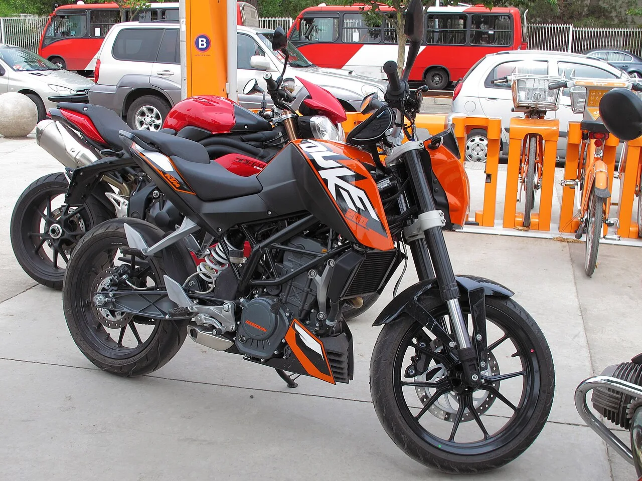 KTM 200