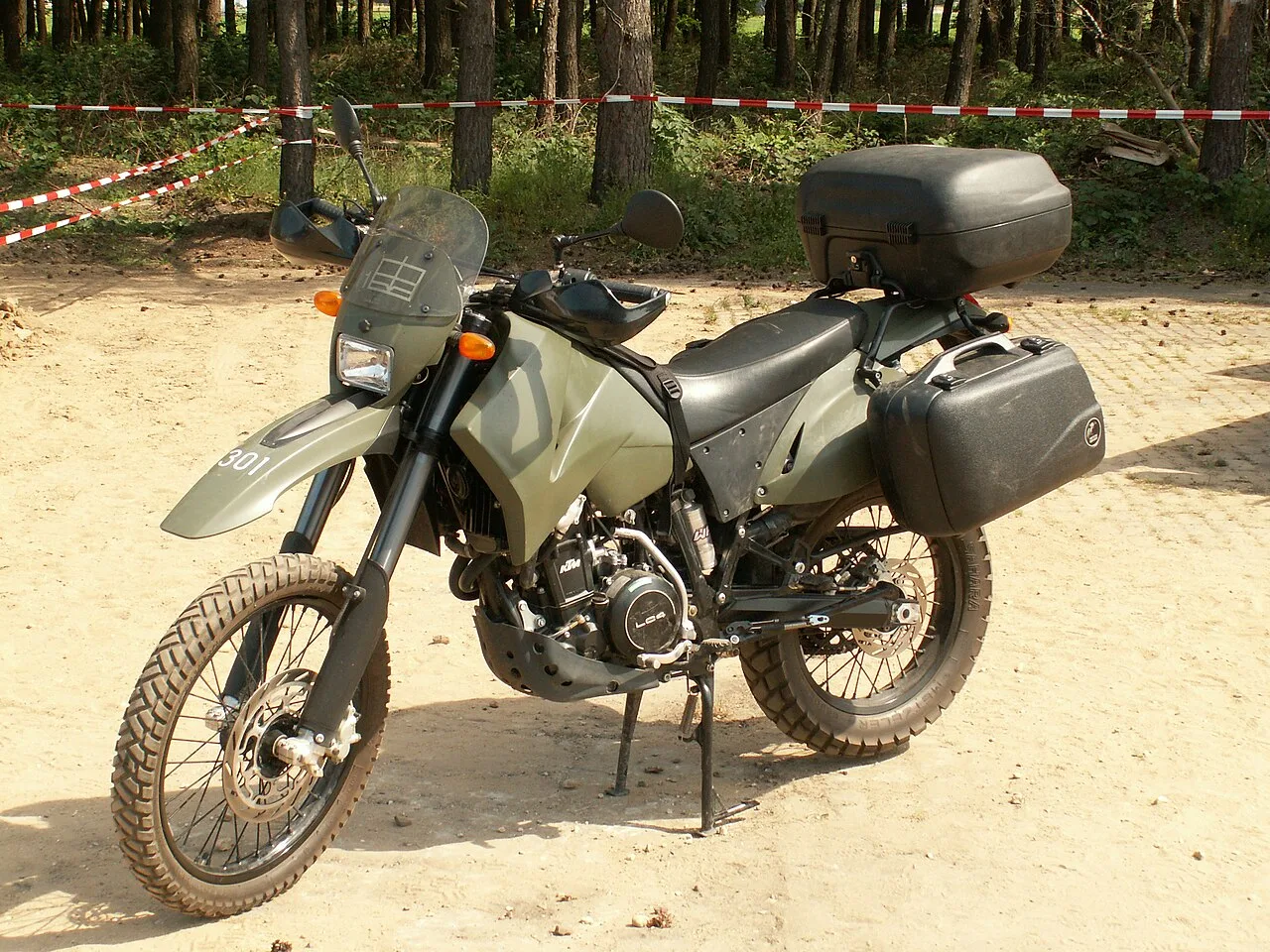 KTM 640