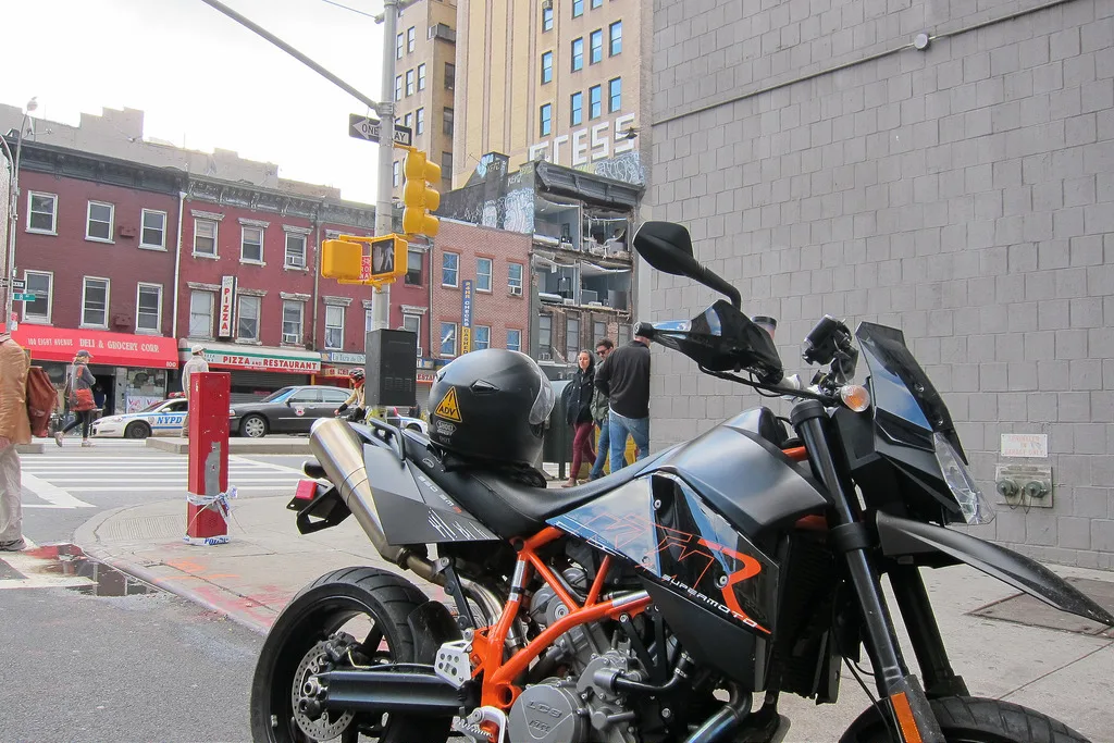 KTM 950