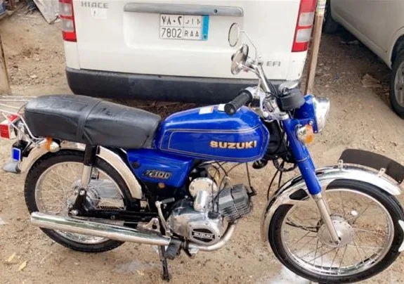 Suzuki A100