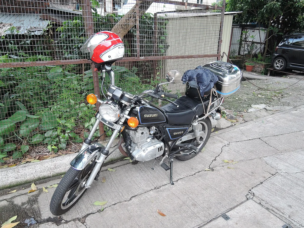 Suzuki GN125