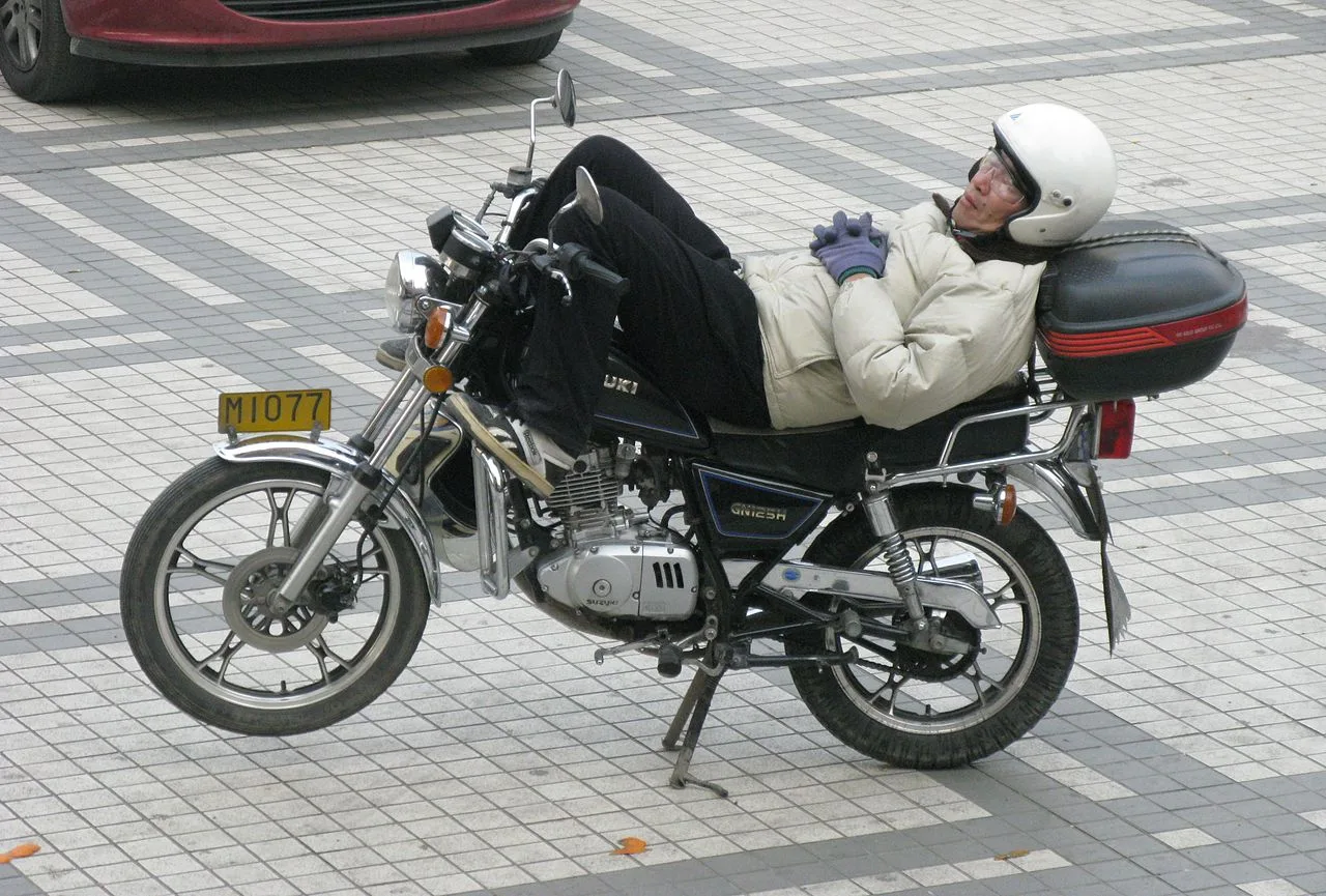 Suzuki GN125