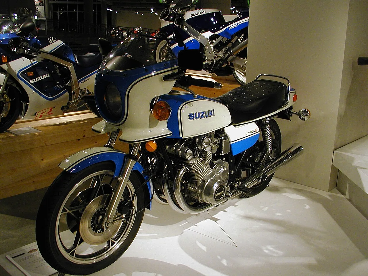 Suzuki GS1000 GS1000 / GS1000C (базовая версия)