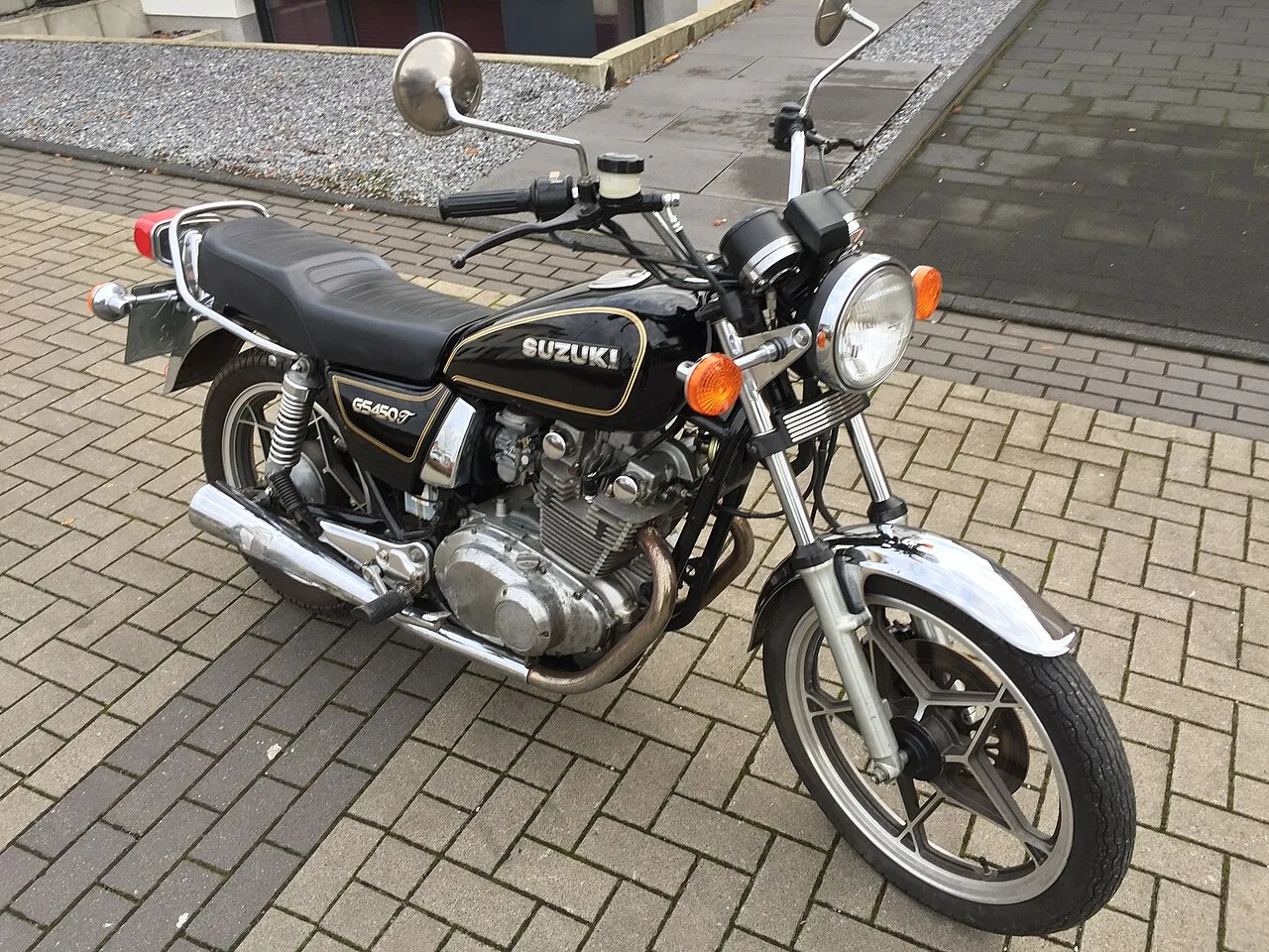 Suzuki GS450 (1980–1988)