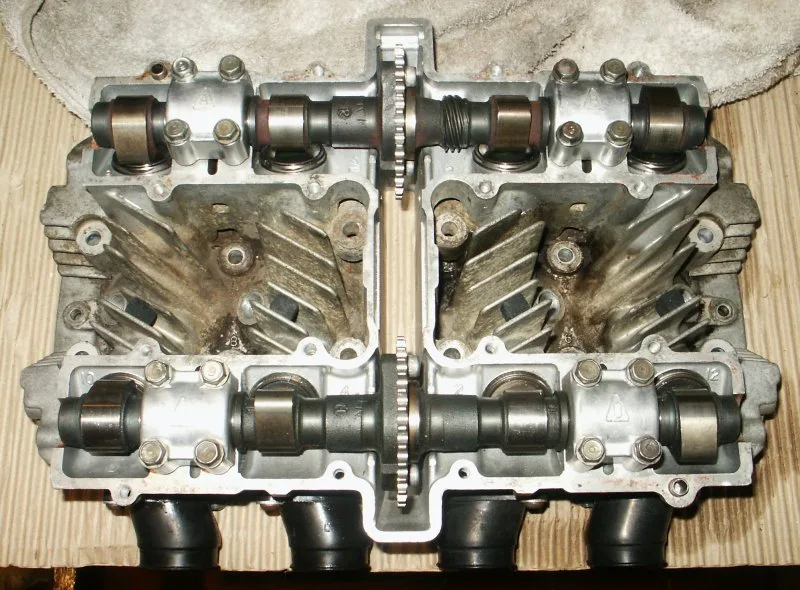 Suzuki GS550 GS550L 1979-1986