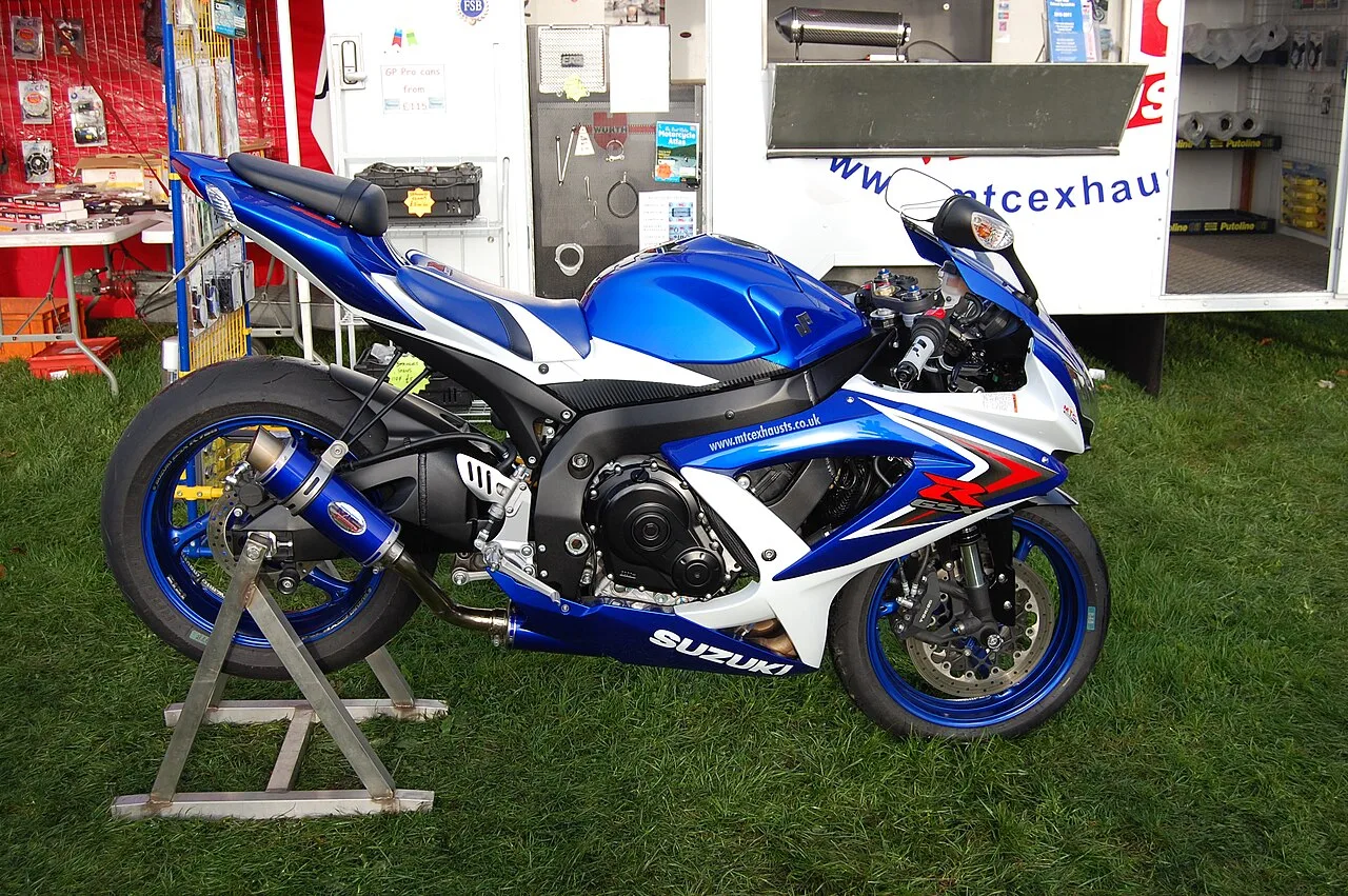 Suzuki GSX-R1100 Первое поколение (Slabbie) 1986-1988 (G, H, J)