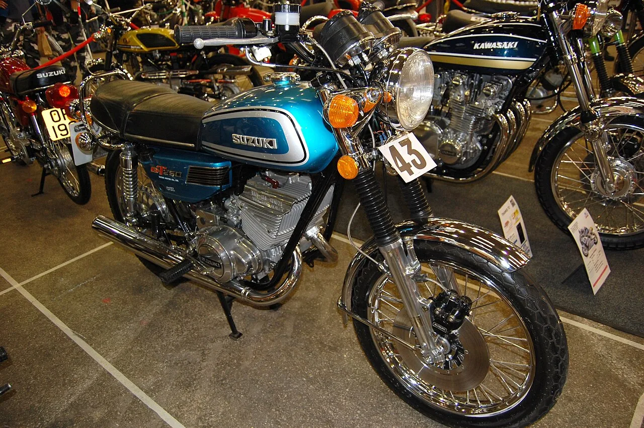 Suzuki GT250 (1971)