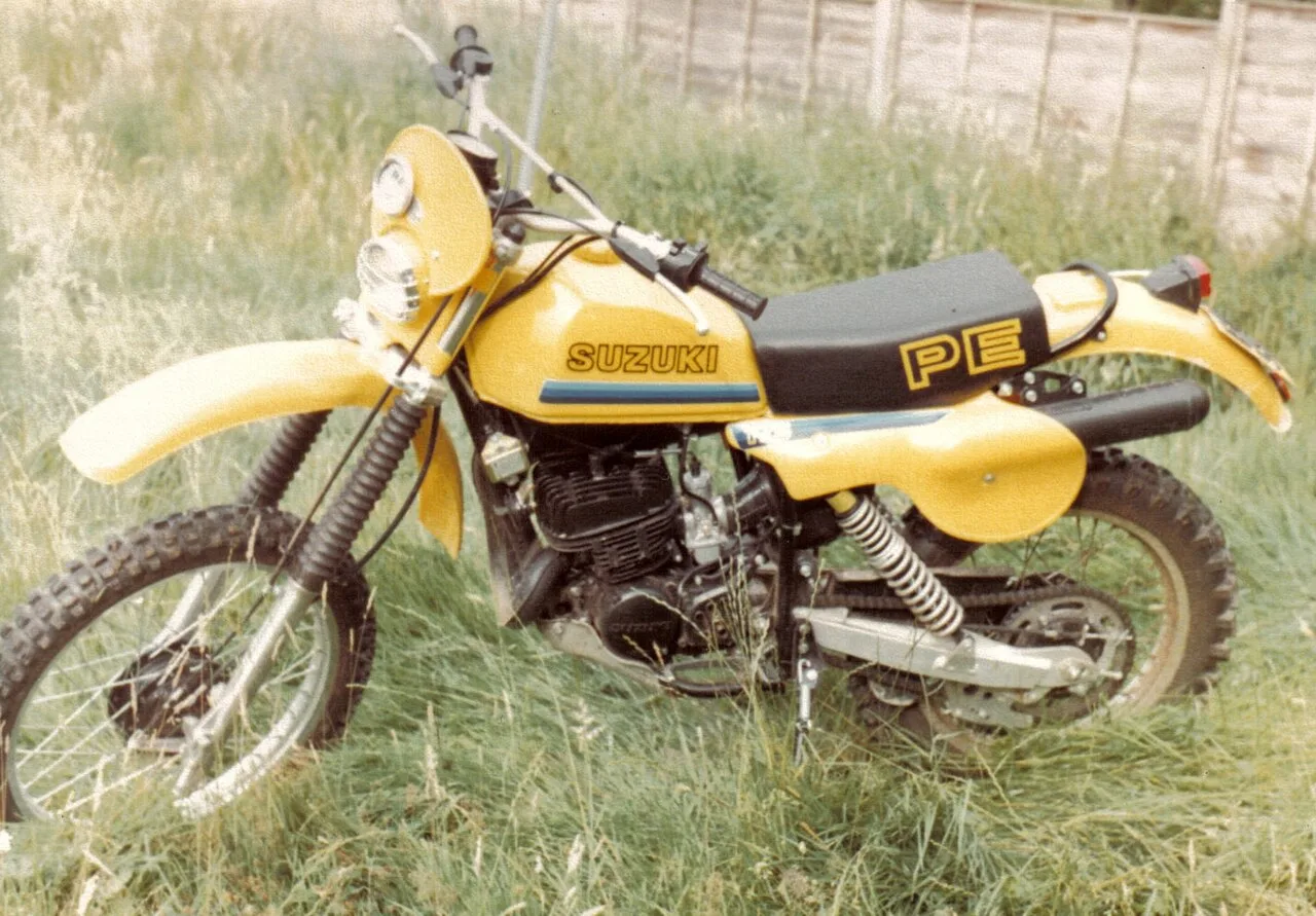Suzuki PE175 PE175E (1984)