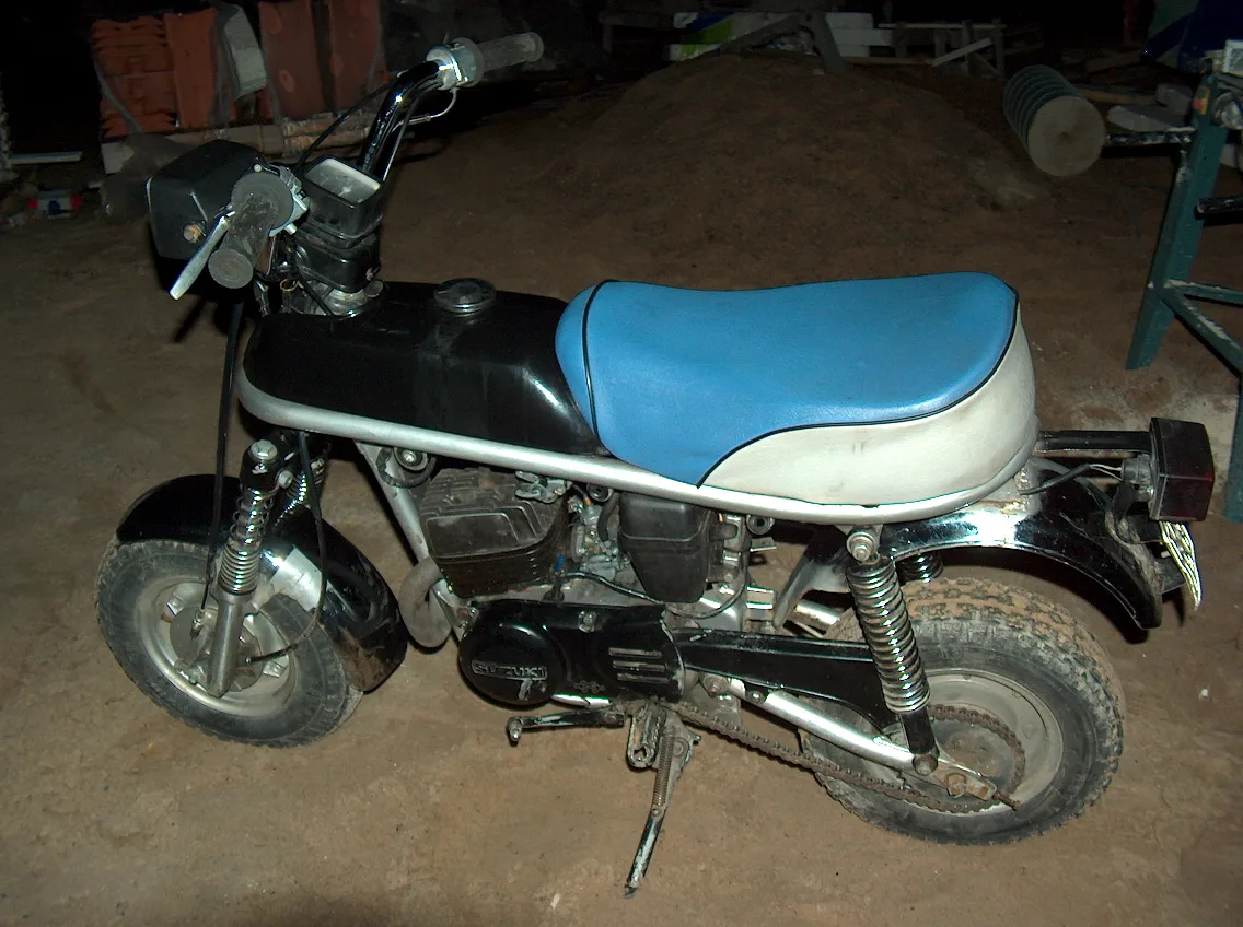 Suzuki PV50 Suzuki PV50 EPO (1995-1999)