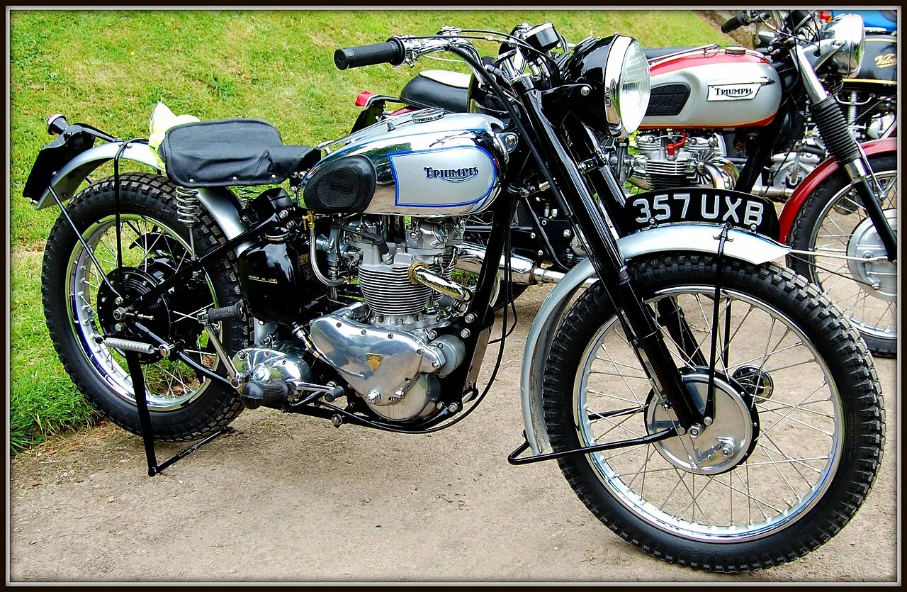 Triumph Tiger 900