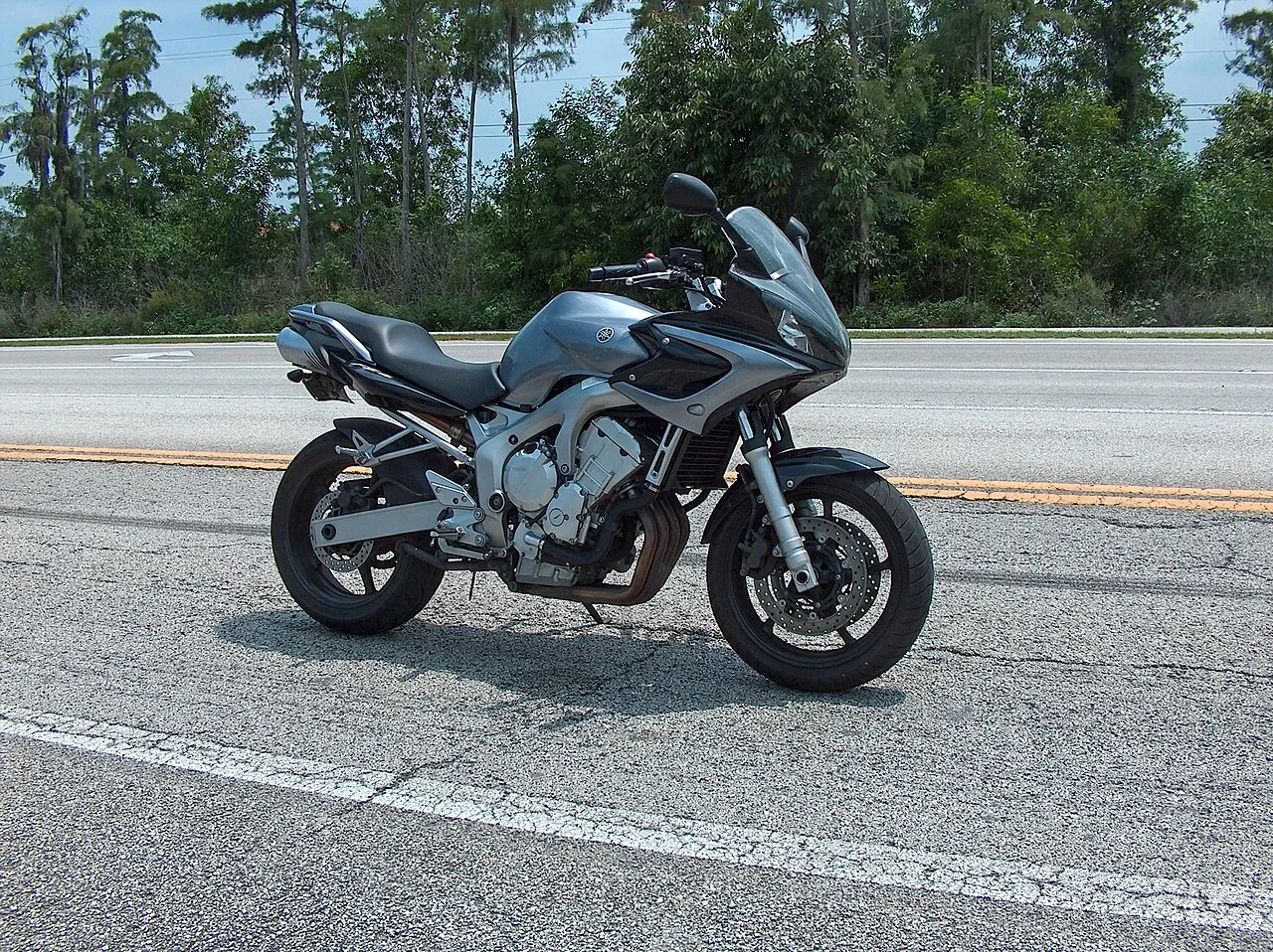 Yamaha FZ6