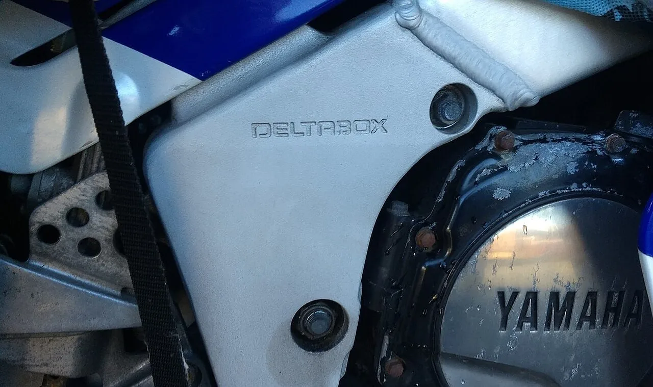 Yamaha FZR1000 FZR1000 EXUP (1989-1990)