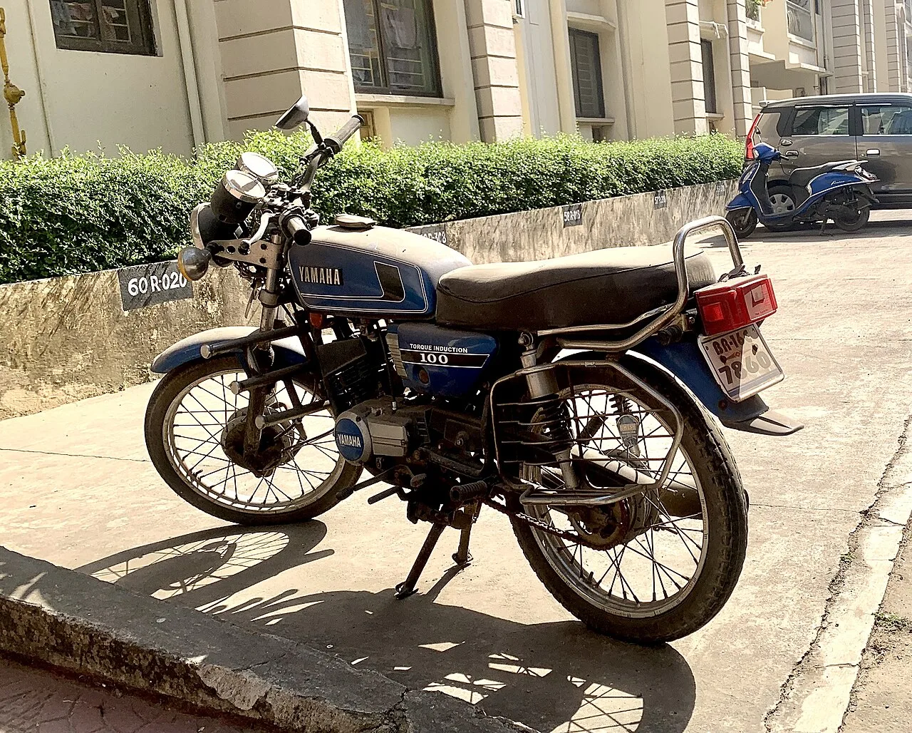 Yamaha RS100 RS 100 (1976-1981)