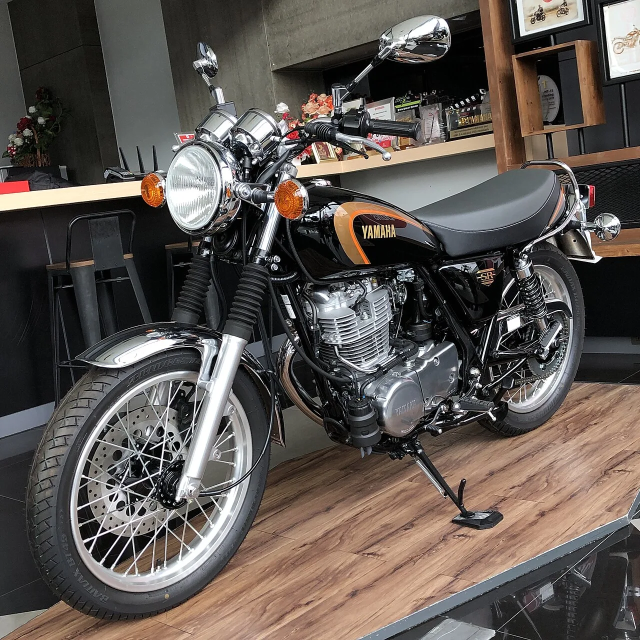 Yamaha SR400 Type 1 (1978-1984) - первое поколение