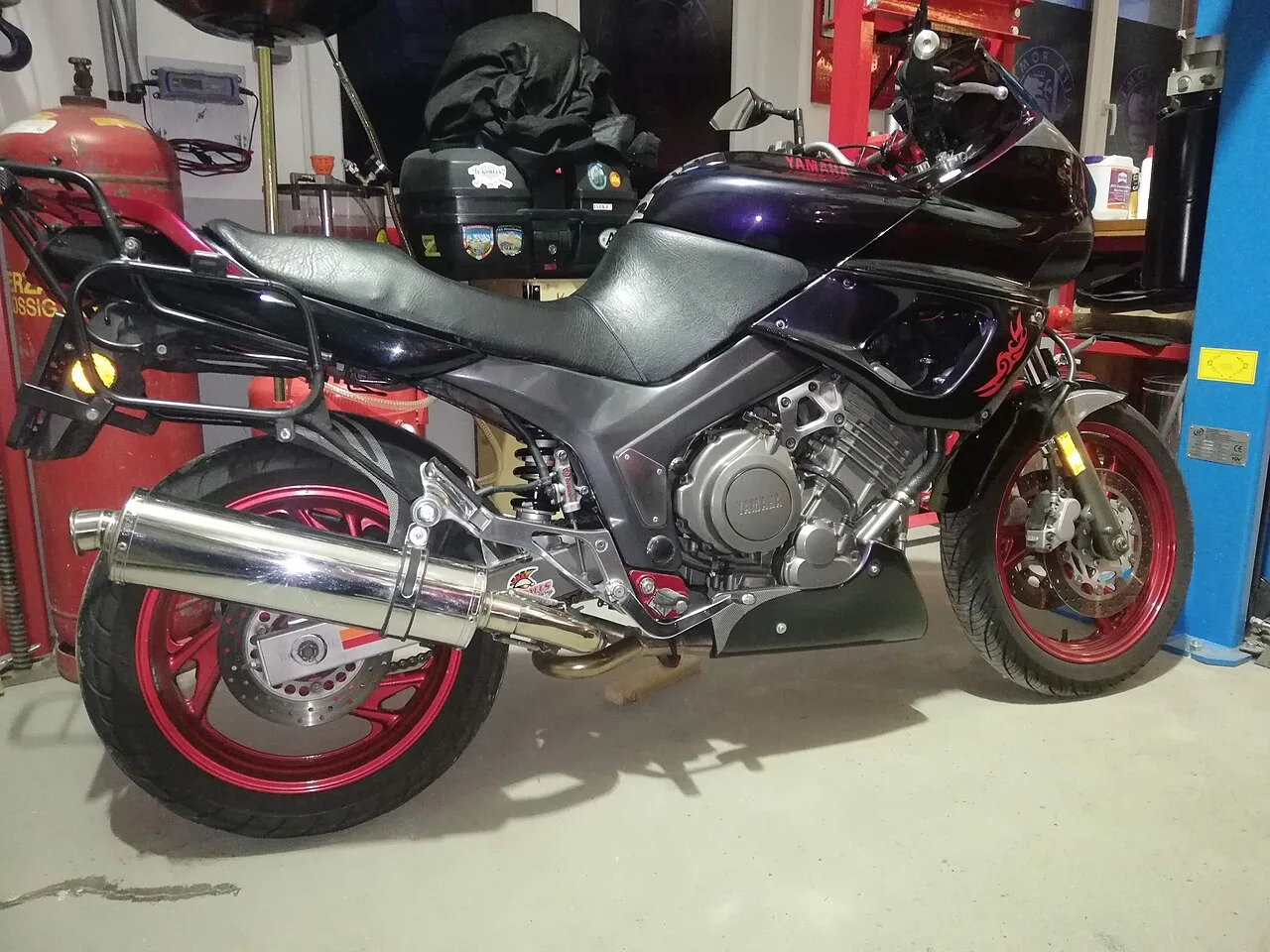Yamaha TDM850 Mk I (3VD) 1991–1995