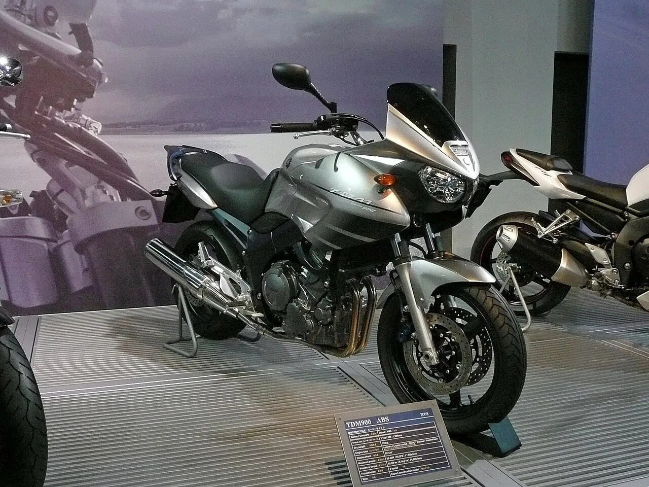 Yamaha TDM900