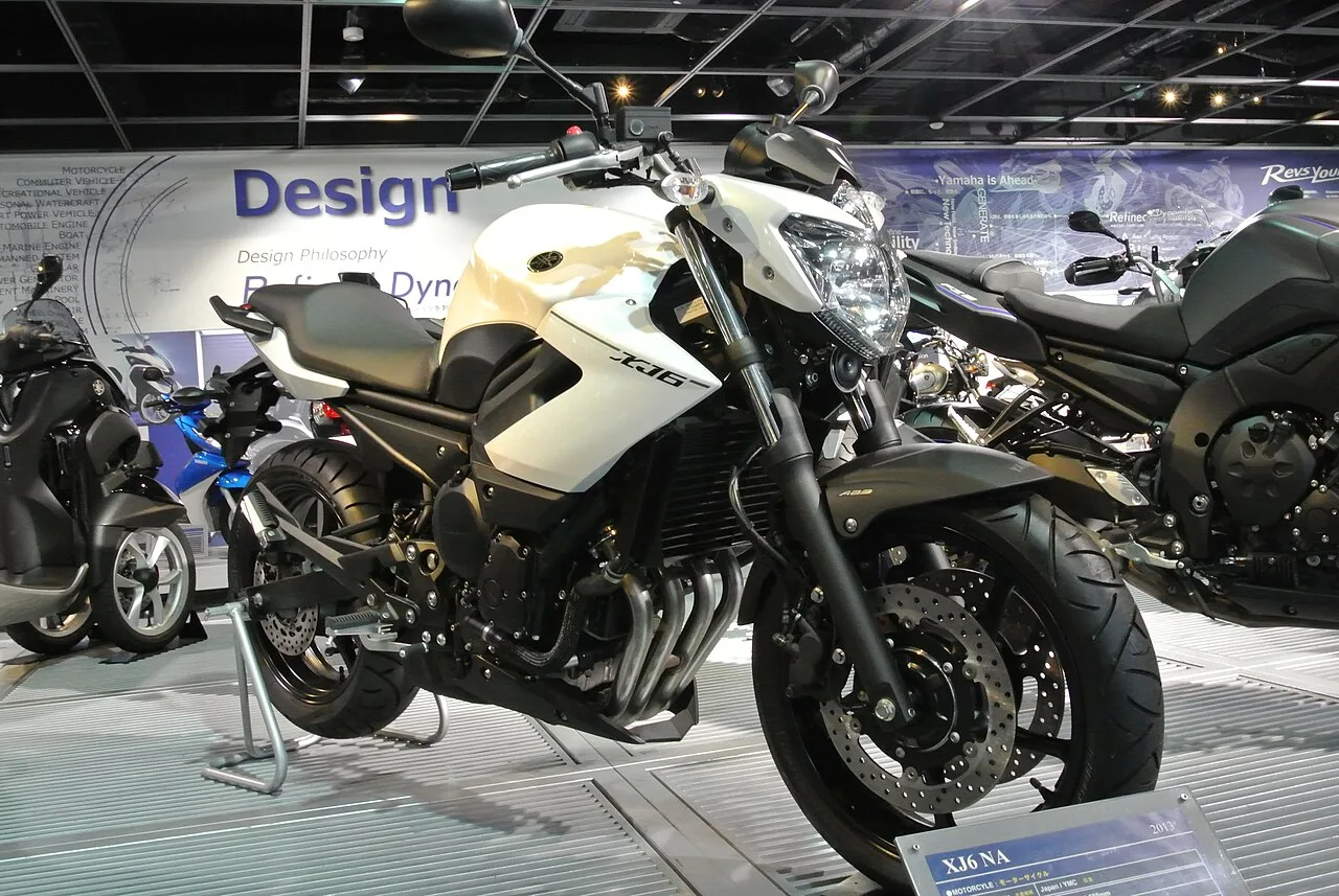 Yamaha XJ6 (2009–2016)