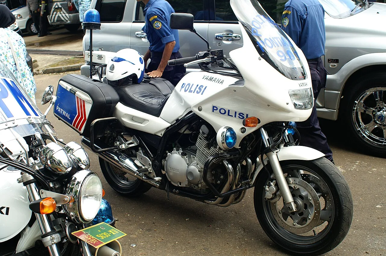 Yamaha XJ900 XJ900S Diversion (1996–2004)