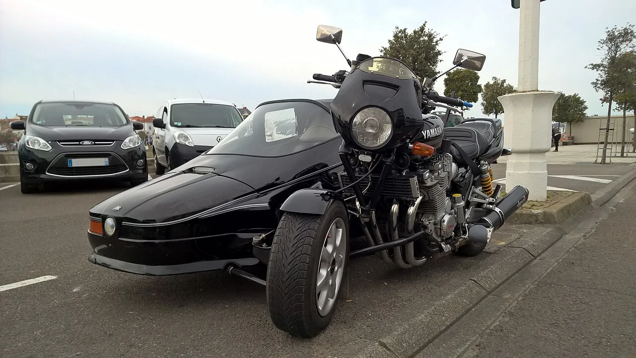 Yamaha XJR1300 XJR1300 (1999–2006, экспортная версия)