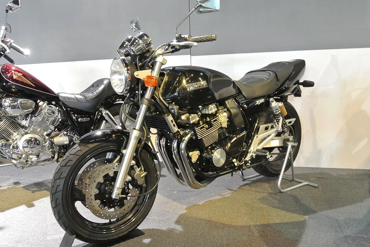 Yamaha XJR400 (2001–2003)