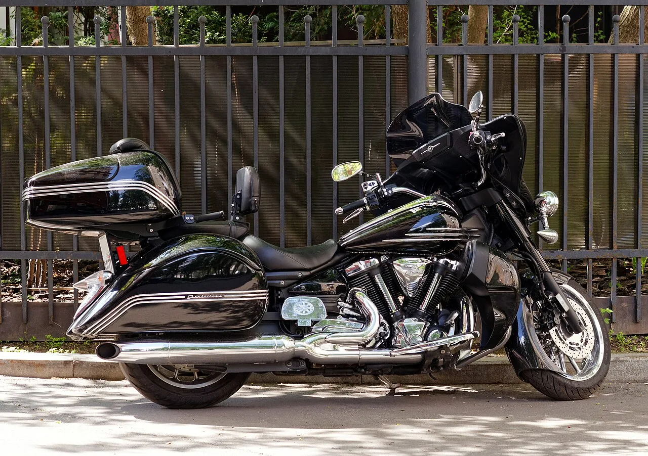 Yamaha XV1900 XV1900CU Raider SE / Bullet Cowl