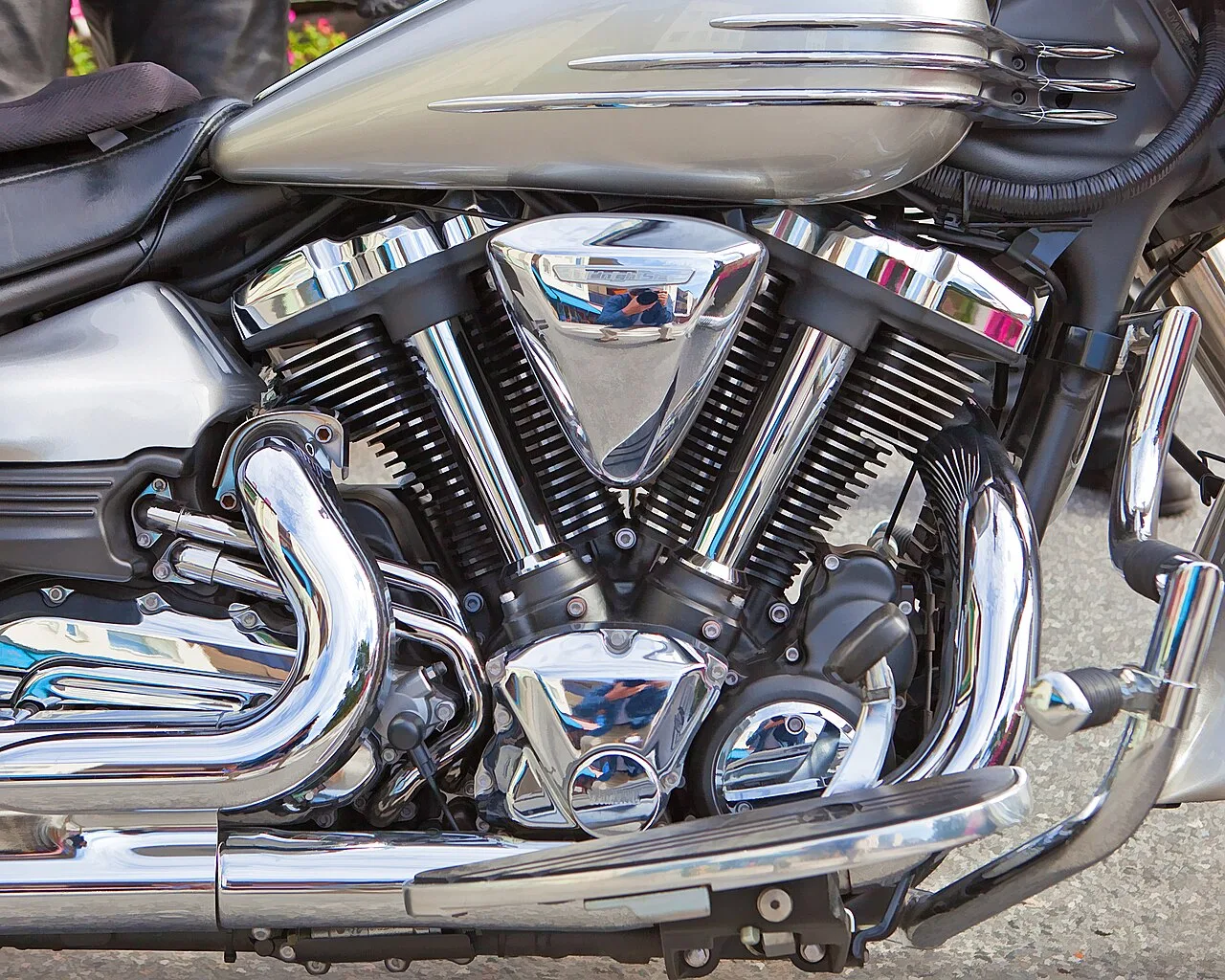 Yamaha XV1900 XV1900CU Raider SE / Bullet Cowl