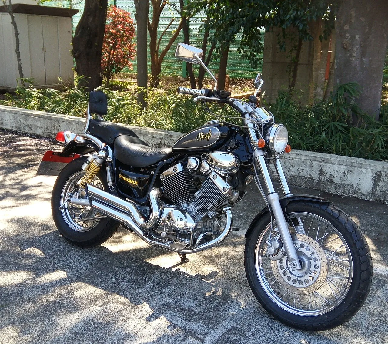 Yamaha XV400