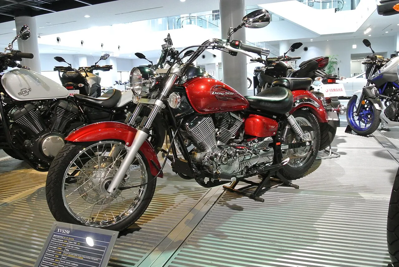 Yamaha XVS250