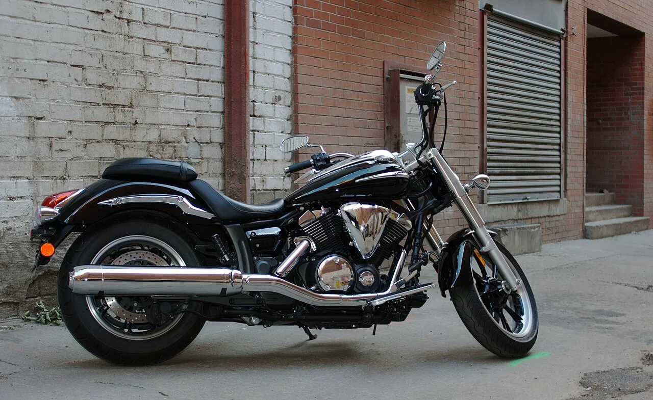 Yamaha XVS950